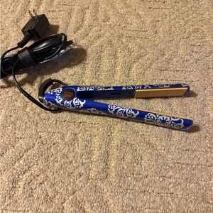 CHI ultra Blue and Gold Flat Iron